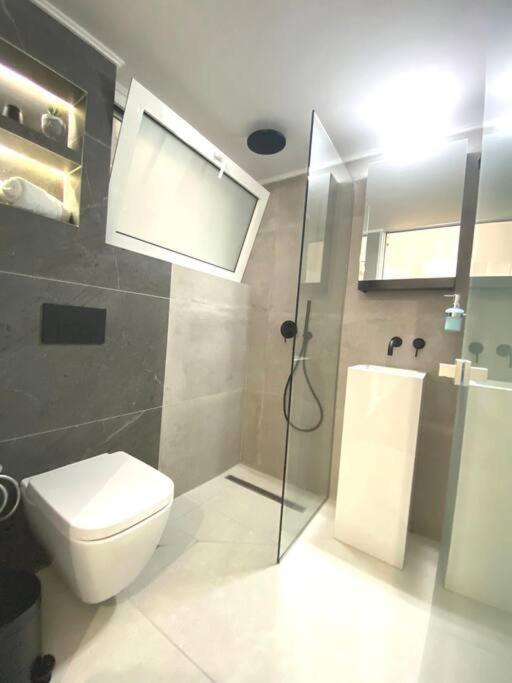 Artzy Petit Apartment Close To The Center 이라클리온 외부 사진